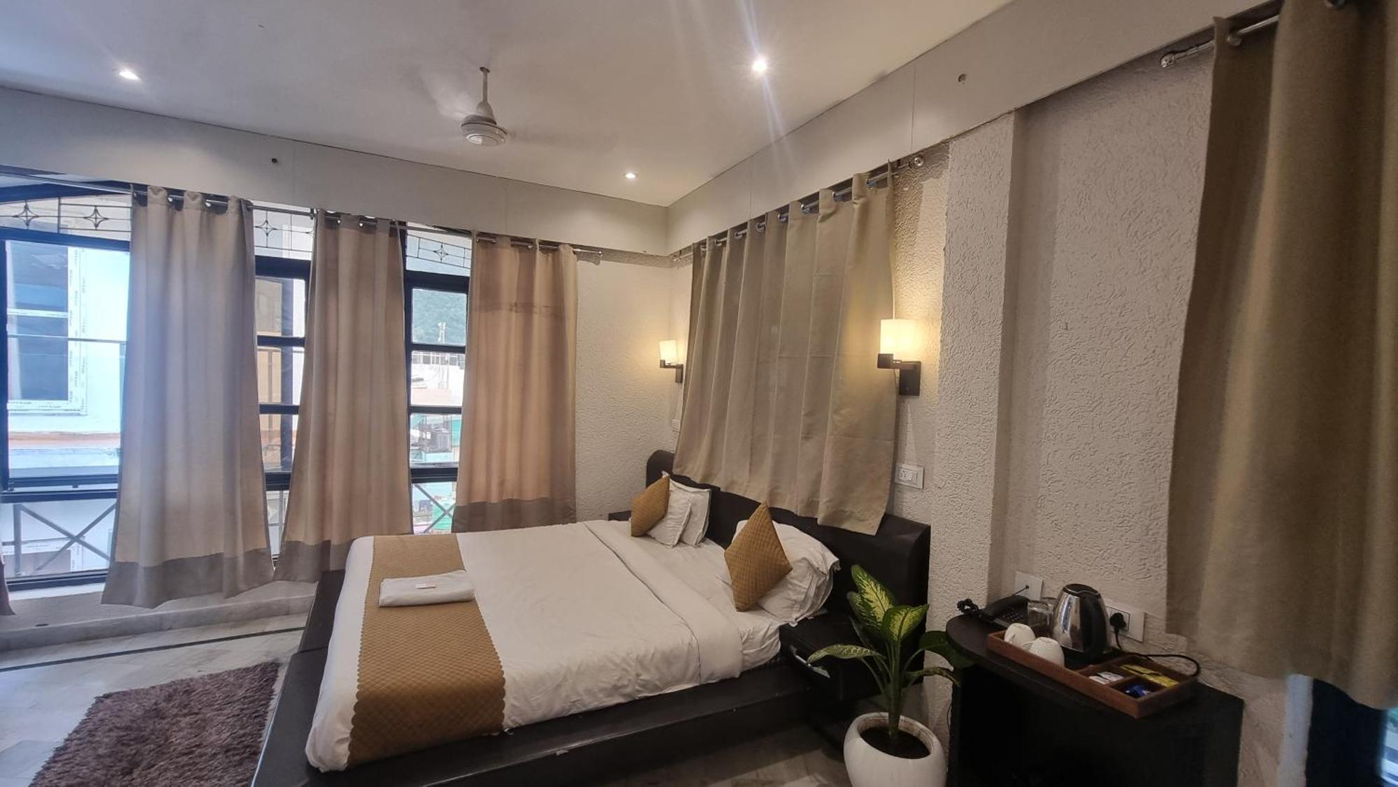 Praana Wellness Resort By Around Stays Rishīkesh Exterior foto